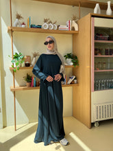 Royal Green Side Pleated Abaya