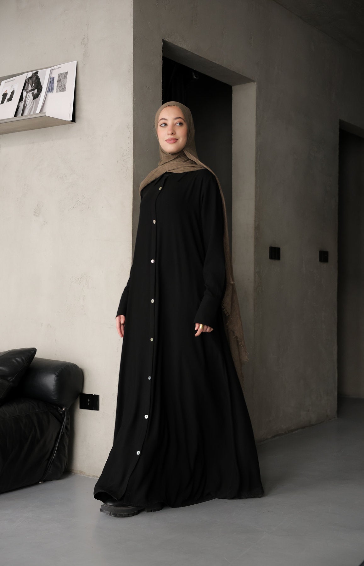 Shell Buttons Abaya