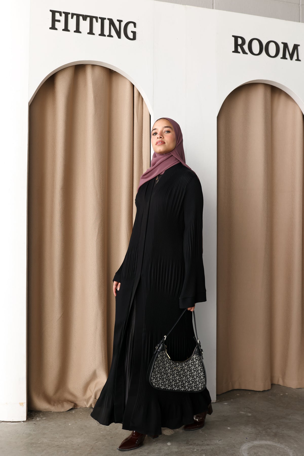 mix pleats abaya