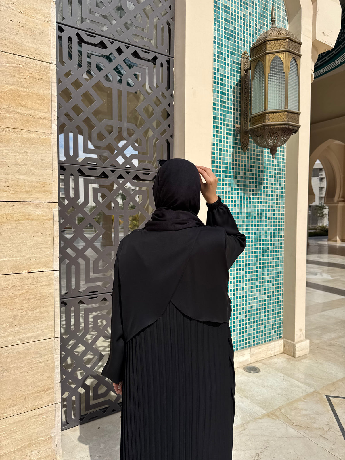 Tayy abaya-طَيّ عباية