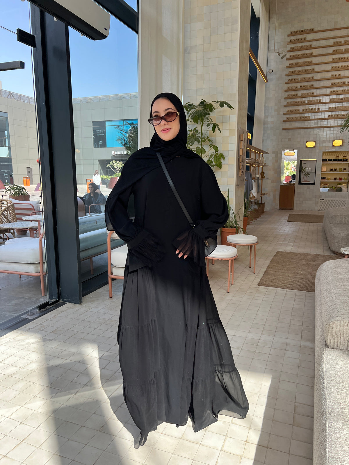 Flowy abaya