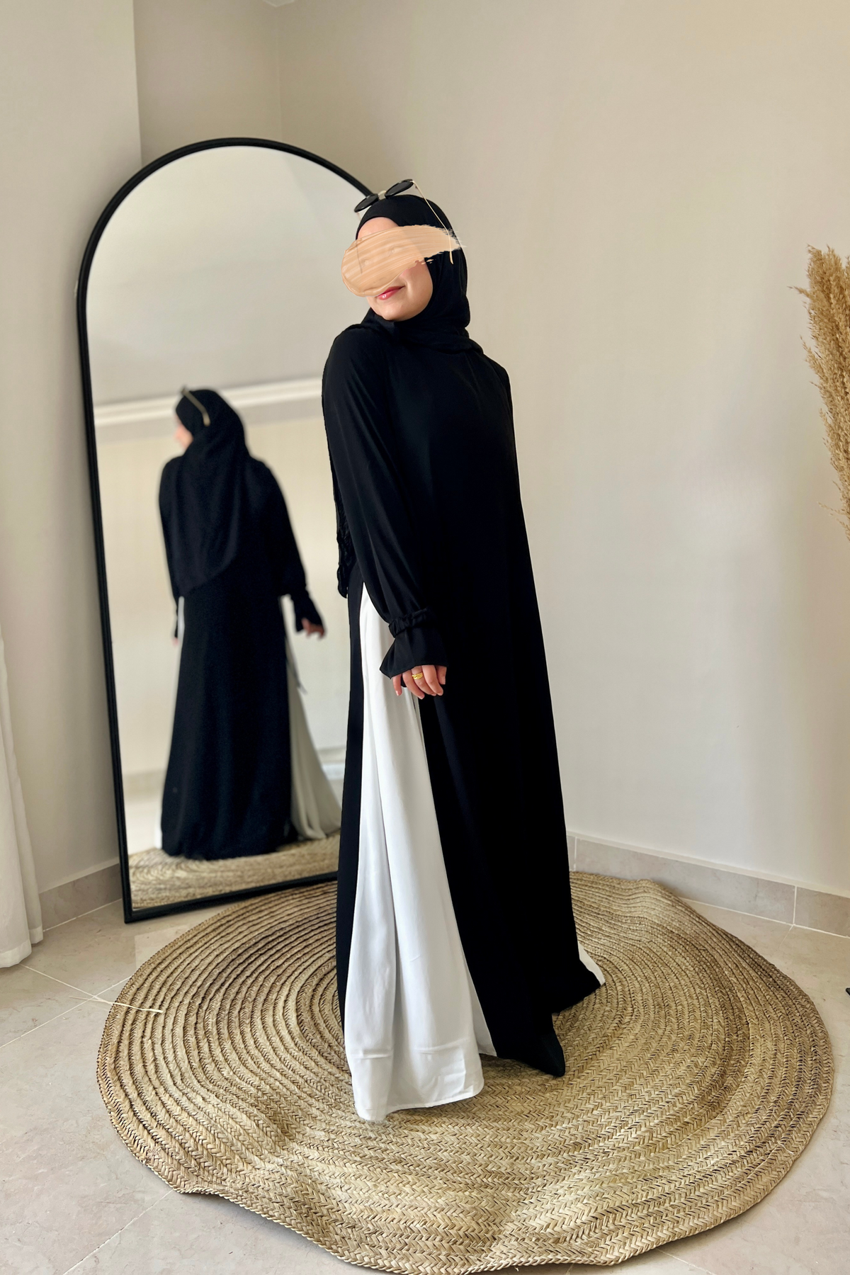 Luna abaya