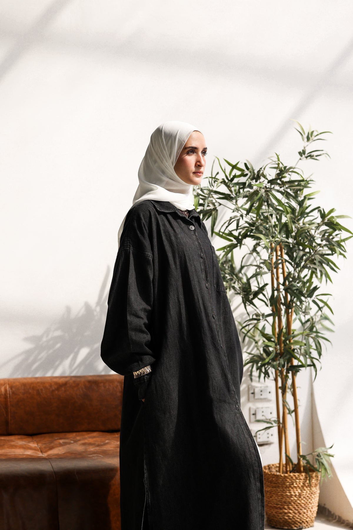 Twin slits shirt dress